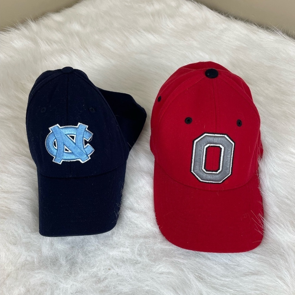 Pair of Ohio State and UNC Chapel Hill Top of the World One Fit caps